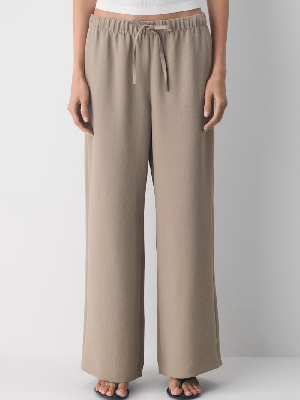 Aritzia The Lodge Pant- Crepette- size XS new